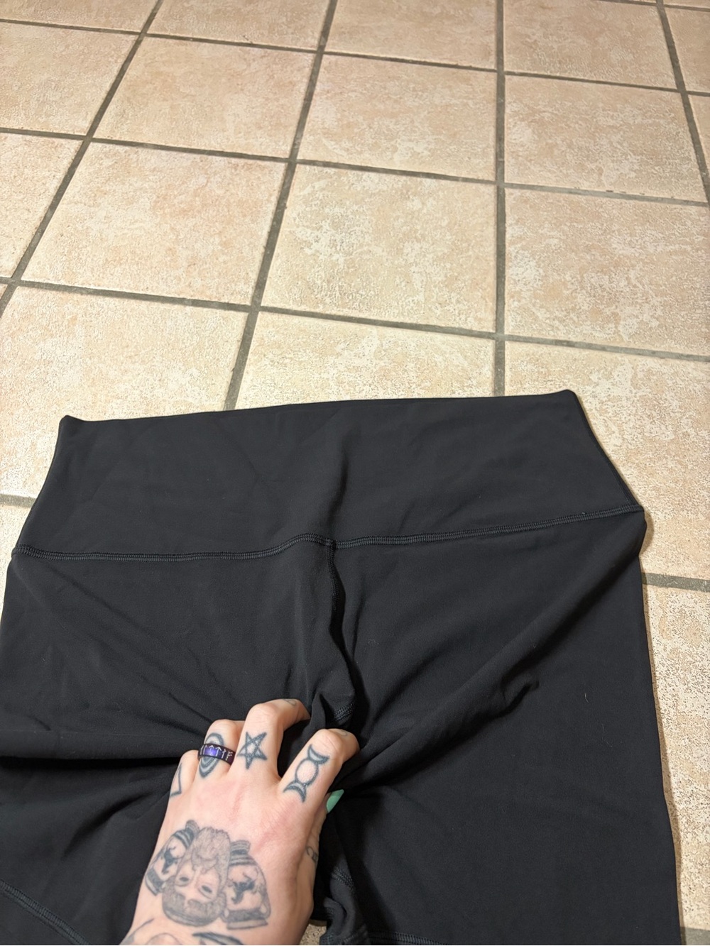 Lululemon Align High-Rise Short *8” (Black) Size 14 - Picture 2 of 6
